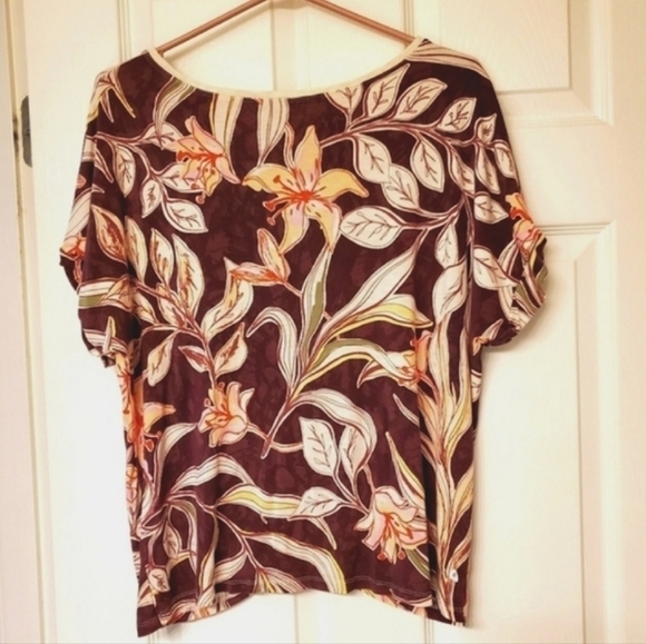 ⭐️HUBA ACTIVEWEAR  LARGE BURGUNDY & PINK FLOWER DESIGN LADIES TOP - Picture 1 of 9